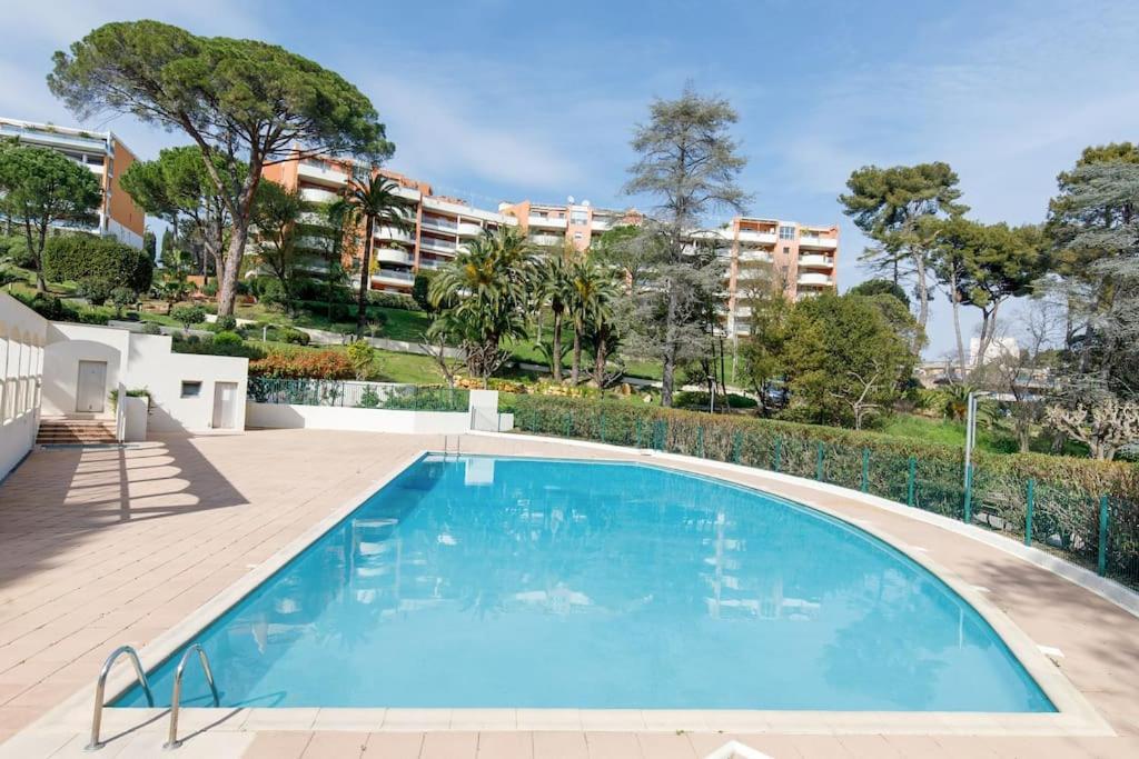 Domaine Des Palmiers - Piscine- Parking - Tennis - Clim Канны Экстерьер фото